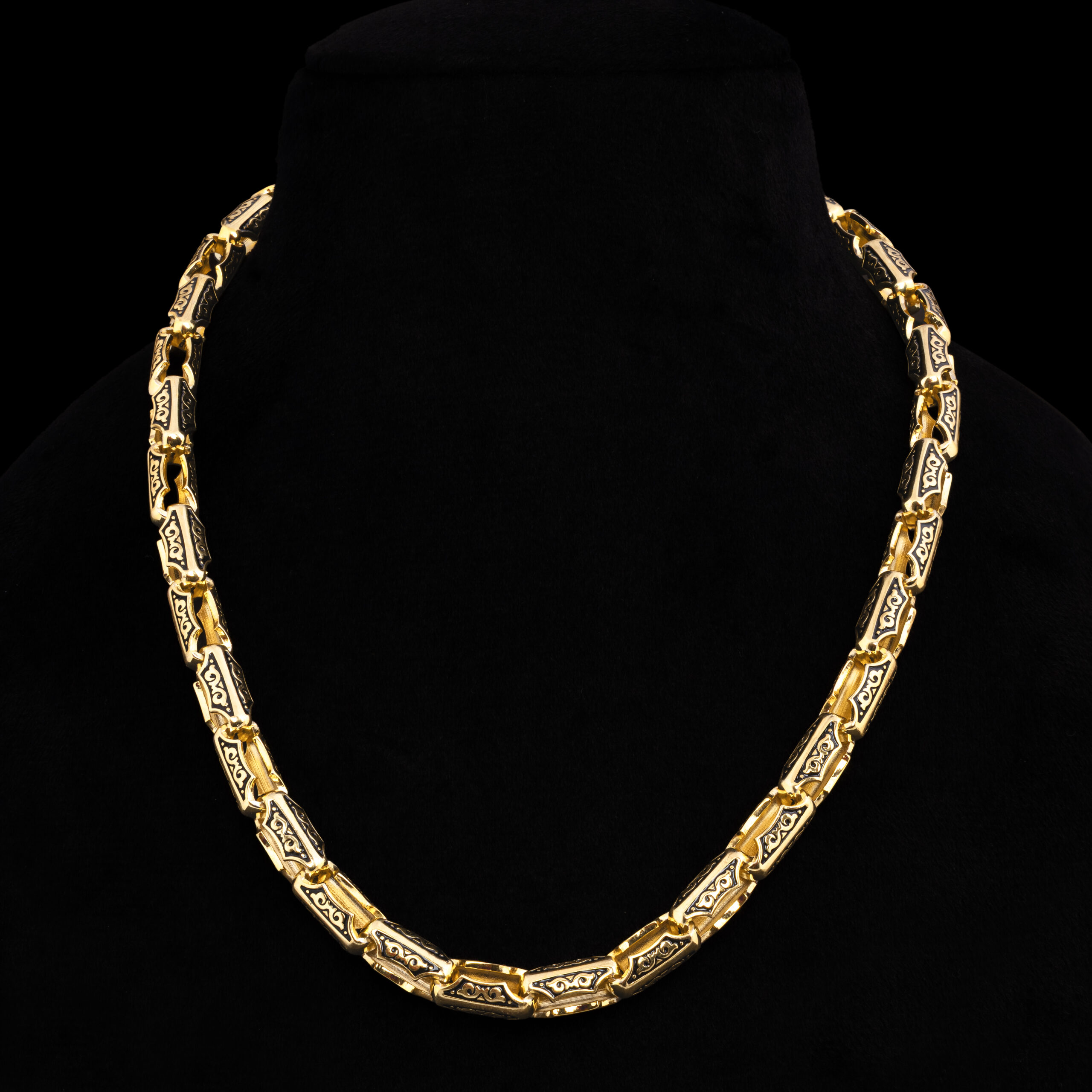 The Gilded Crest - Image 3