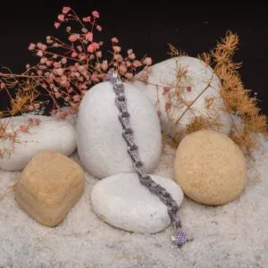 JBRC1024 — THE LILAC MAZE: Soft lilac stone-set waves and polished metal connectors create a fluid, decorative bracelet.